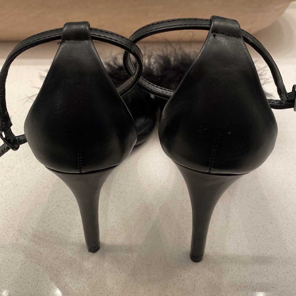 Steve Madden Feather Heel - Picture 5 of 6
